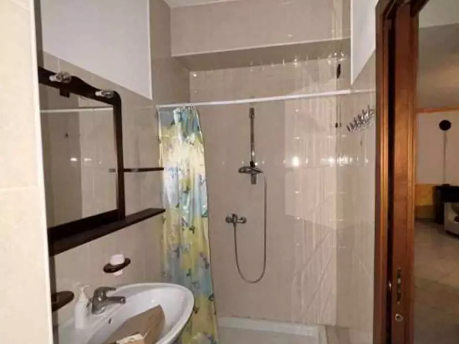Immagine 17 di Appartamento in vendita  in Via pasubio  108 a Castelveccana