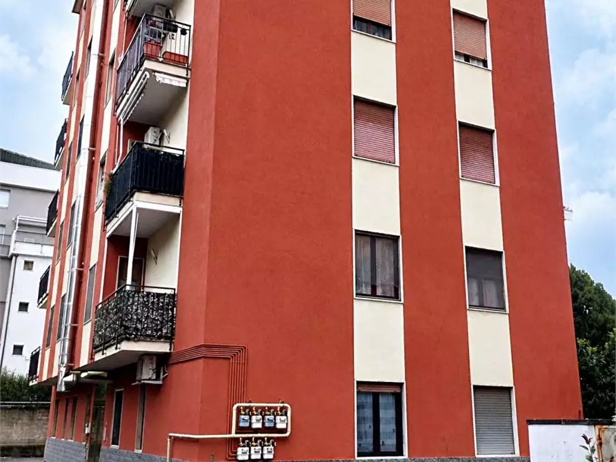 Immagine 1 di Appartamento in vendita  in Via sant'alessandro a Caronno Pertusella
