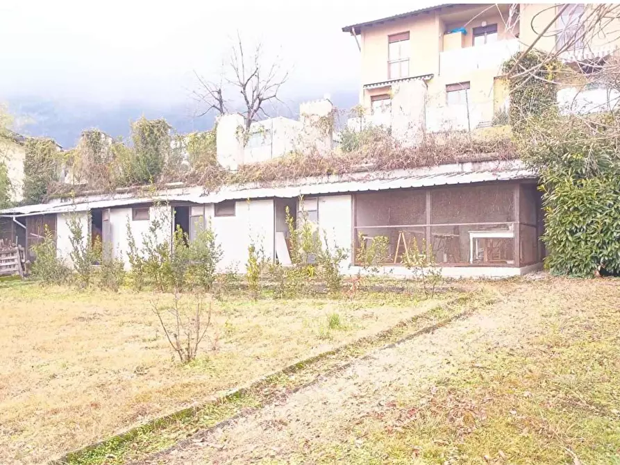Immagine 34 di Castello in vendita  in Via Statale  3947 a Tremezzina