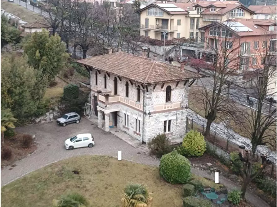 Immagine 2 di Castello in vendita  in Via Statale  3947 a Tremezzina
