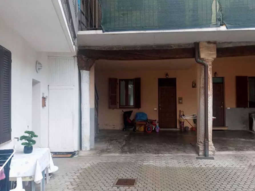 Immagine 2 di Appartamento in vendita  in Via Montello 9 a Cantù