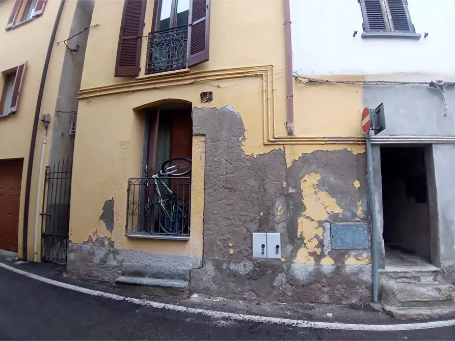 Immagine 5 di Appartamento in vendita  in Via Montello 9 a Cantù