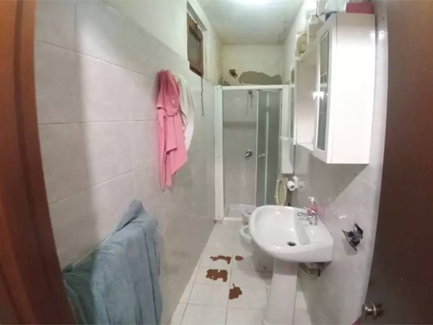Immagine 11 di Appartamento in vendita  in Via Montello 9 a Cantù
