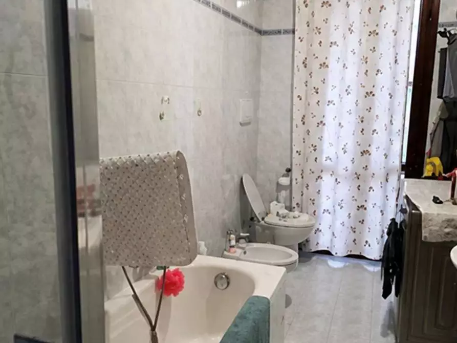 Immagine 13 di Appartamento in vendita  in Via San Martino  52 a Seveso