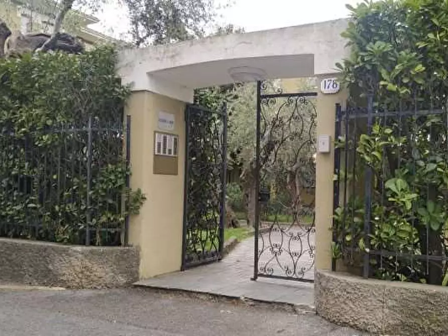 Immagine 8 di Appartamento in vendita  in Via Generale Pietro Ardoino 178 a Diano Marina