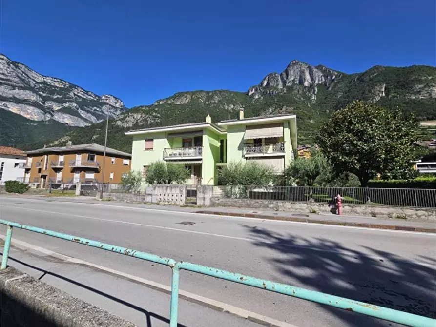 Immagine 1 di Appartamento in vendita  in Viale  De Gasperi 23 a Avio
