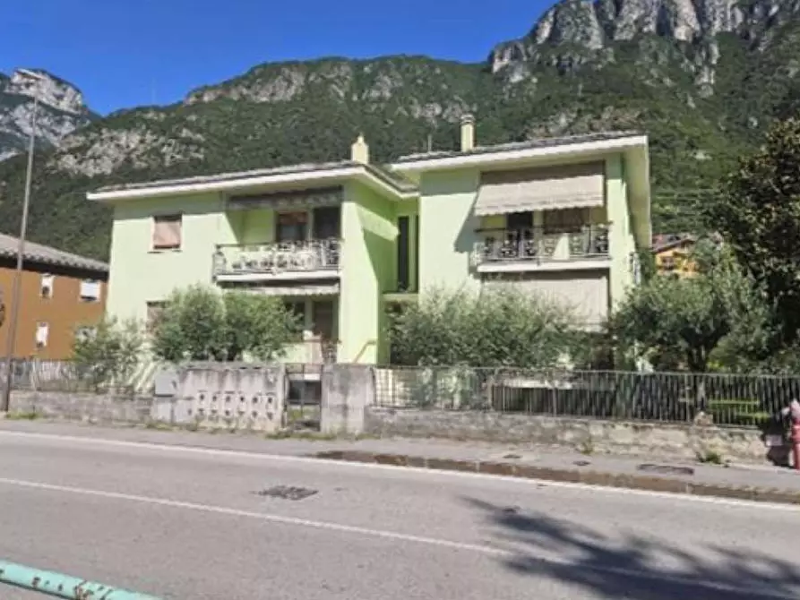 Immagine 2 di Appartamento in vendita  in Viale  De Gasperi 23 a Avio
