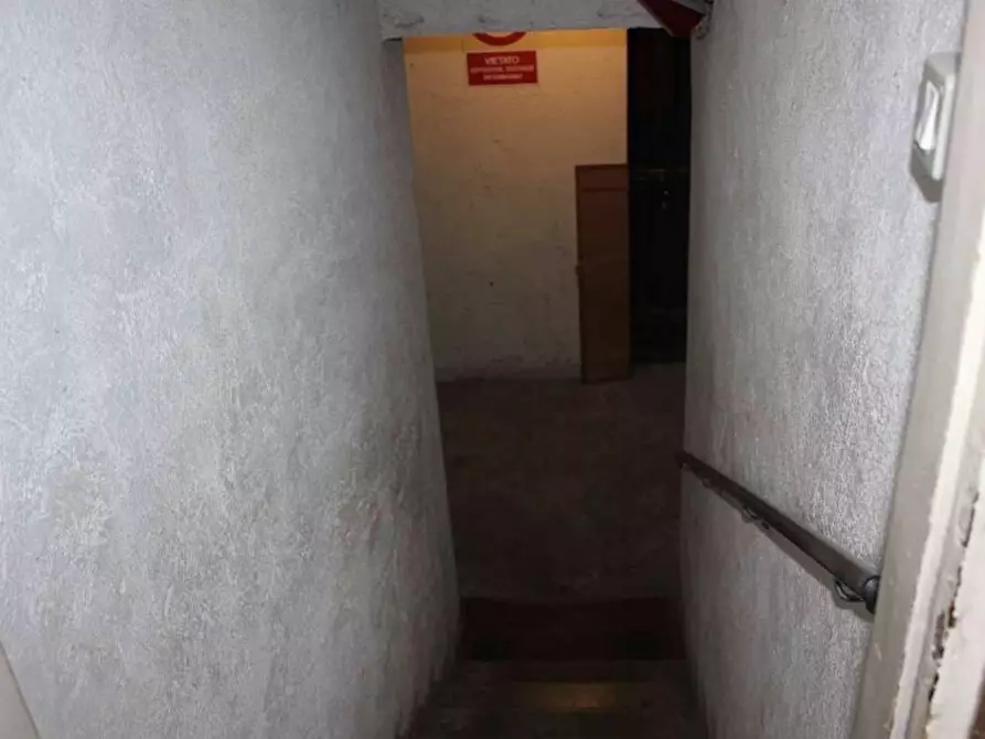 Immagine 14 di Appartamento in vendita  in Via leopardi  15 a Lonate Pozzolo