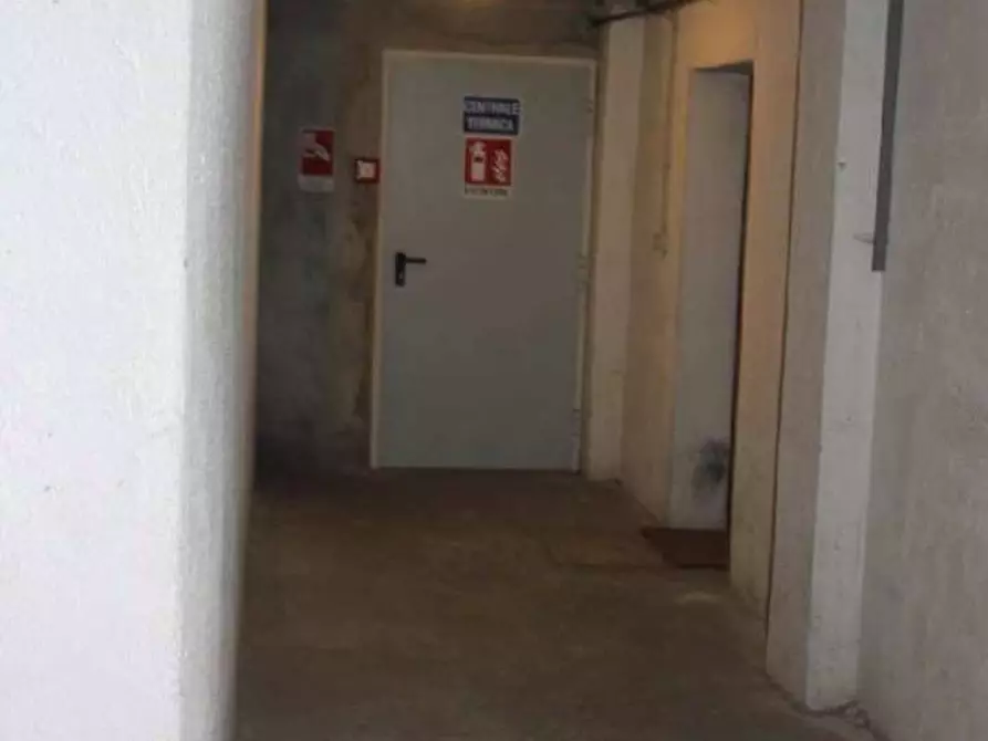 Immagine 16 di Appartamento in vendita  in Via leopardi  15 a Lonate Pozzolo
