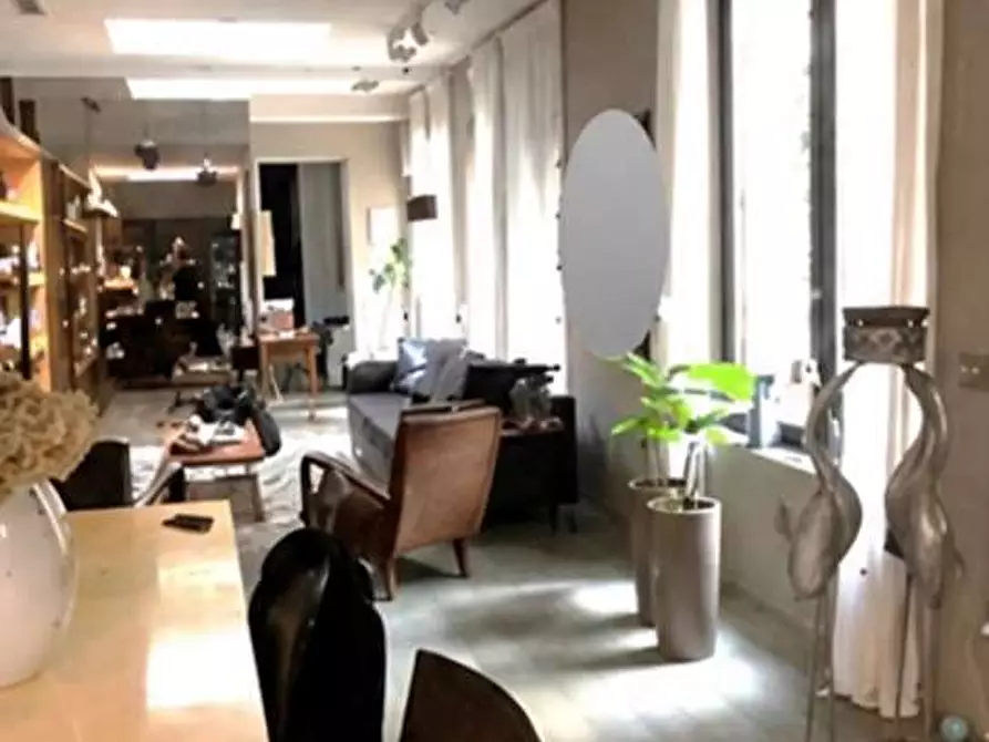 Immagine 25 di Appartamento in vendita  in Via Panizza Bartolomeo 1 a Milano