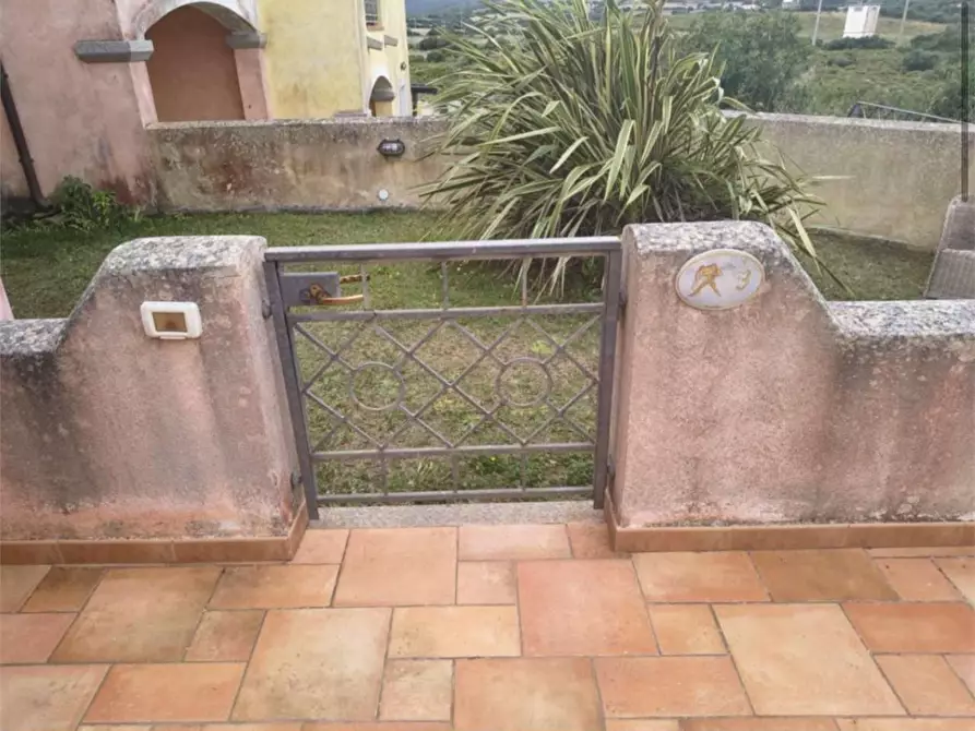 Immagine 2 di Appartamento in vendita  in Località Porto Pozzo snc a Santa Teresa Gallura
