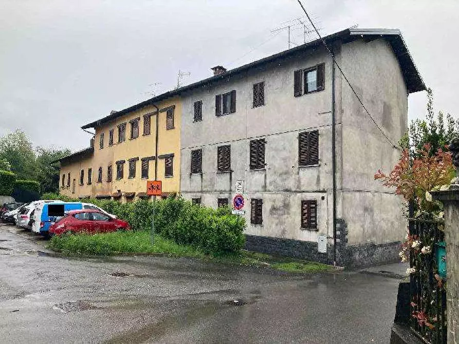 Immagine 1 di Appartamento in vendita  in Via Prato 29 a Caravate