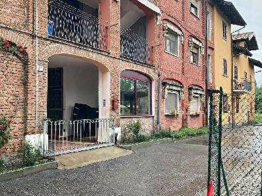 Immagine 4 di Appartamento in vendita  in Via Prato 29 a Caravate