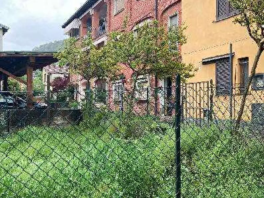 Immagine 6 di Appartamento in vendita  in Via Prato 29 a Caravate