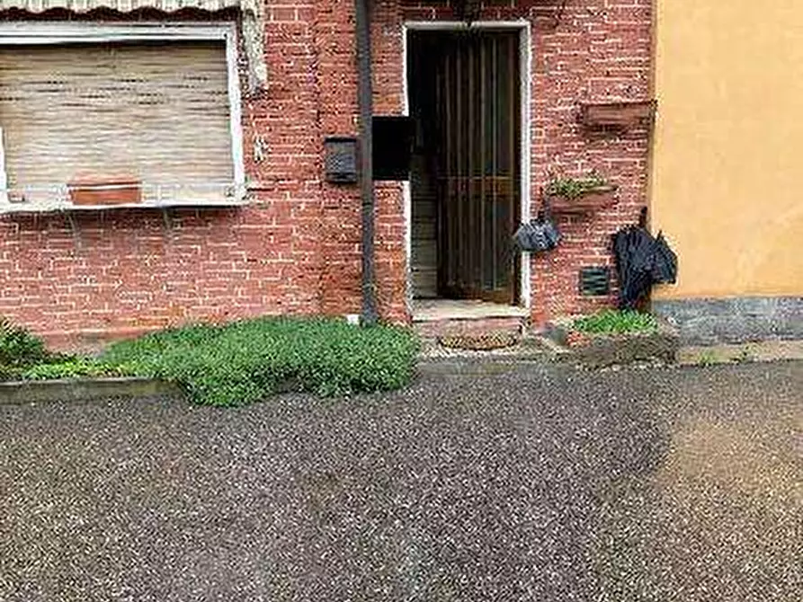 Immagine 7 di Appartamento in vendita  in Via Prato 29 a Caravate