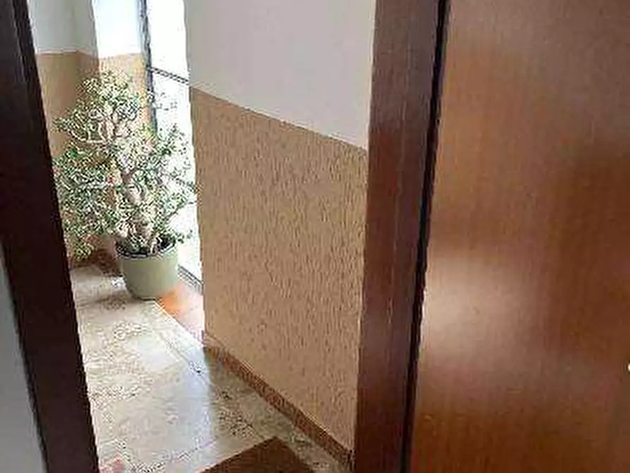 Immagine 11 di Appartamento in vendita  in Via Prato 29 a Caravate
