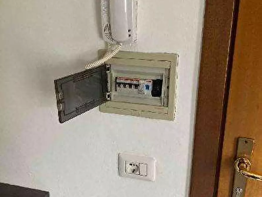 Immagine 12 di Appartamento in vendita  in Via Prato 29 a Caravate