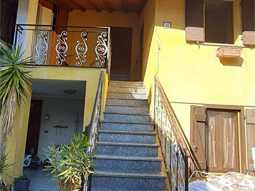 Immagine 3 di Appartamento in vendita  in Via ADAMOLI DOMENICO 14 14 a Besozzo