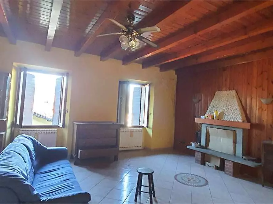 Immagine 5 di Appartamento in vendita  in Via ADAMOLI DOMENICO 14 14 a Besozzo