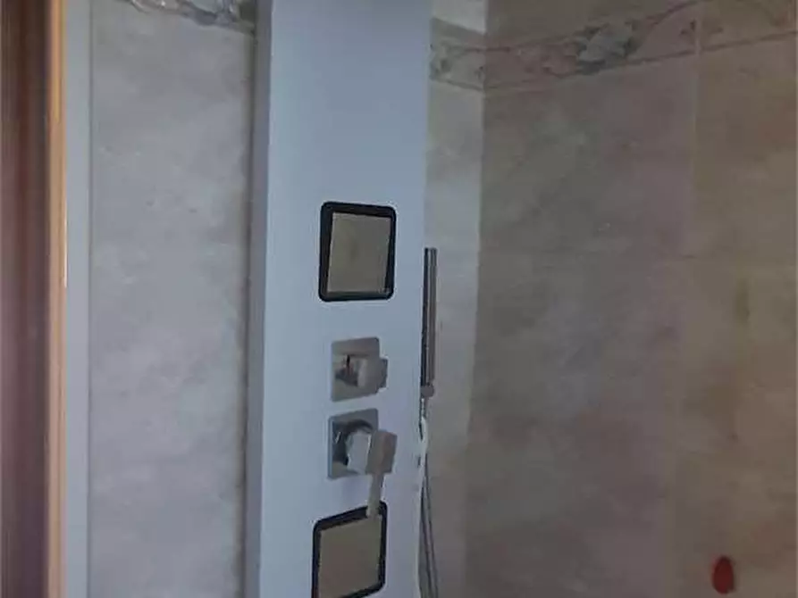 Immagine 8 di Appartamento in vendita  in Via ADAMOLI DOMENICO 14 14 a Besozzo