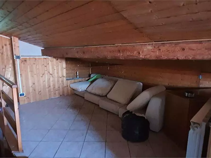 Immagine 13 di Appartamento in vendita  in Via ADAMOLI DOMENICO 14 14 a Besozzo