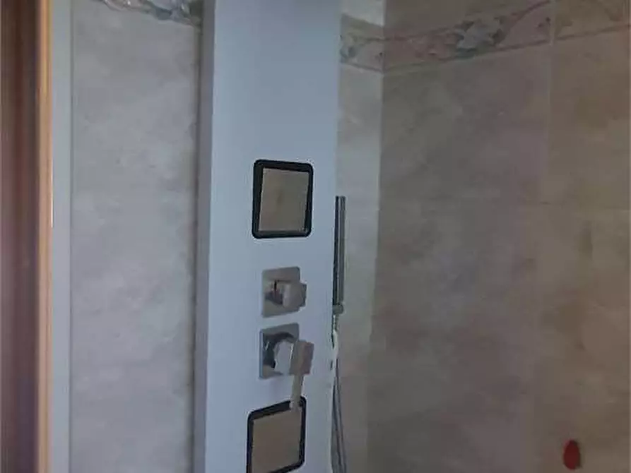 Immagine 14 di Appartamento in vendita  in Via ADAMOLI DOMENICO 14 14 a Besozzo