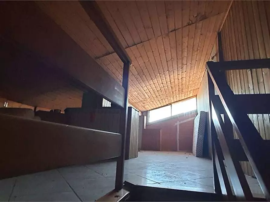Immagine 31 di Appartamento in vendita  in Via ADAMOLI DOMENICO 14 14 a Besozzo