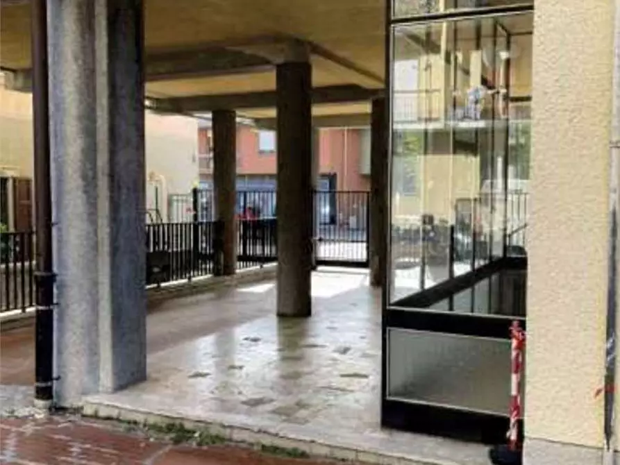 Immagine 10 di Appartamento in vendita  in Via monte grappa 46 a Tradate