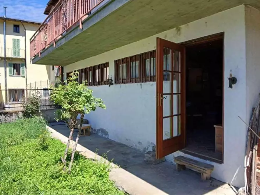 Immagine 7 di Appartamento in vendita  in  Via Trieste  6 a Ponna