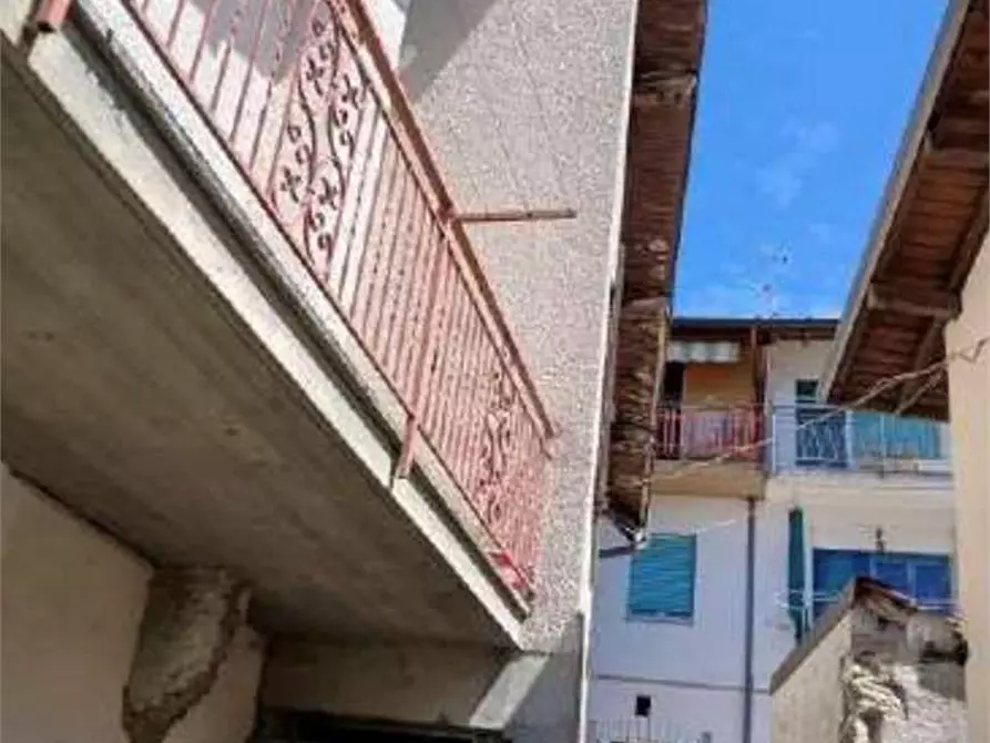 Immagine 10 di Appartamento in vendita  in  Via Trieste  6 a Ponna