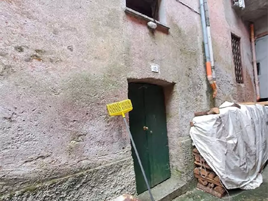 Immagine 19 di Appartamento in vendita  in  Via Trebisonda 11 a Valsolda