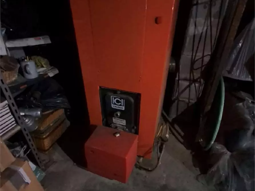 Immagine 23 di Appartamento in vendita  in  Via Trebisonda 11 a Valsolda