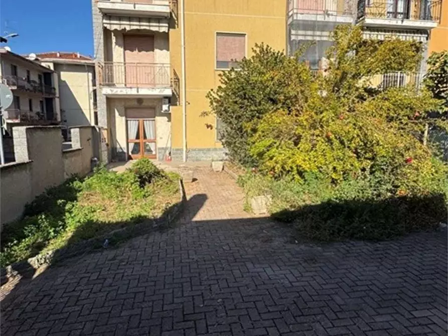 Immagine 4 di Appartamento in vendita  in Via Carducci  47/49 a Cameri