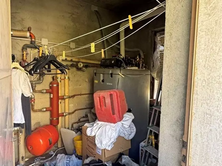 Immagine 16 di Appartamento in vendita  in Via Carducci  47/49 a Cameri