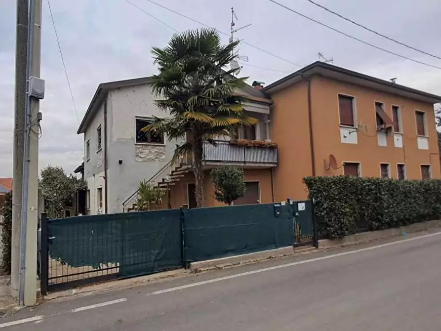 Immagine 1 di Appartamento in vendita  in Via Pirandello 14 a Cadorago