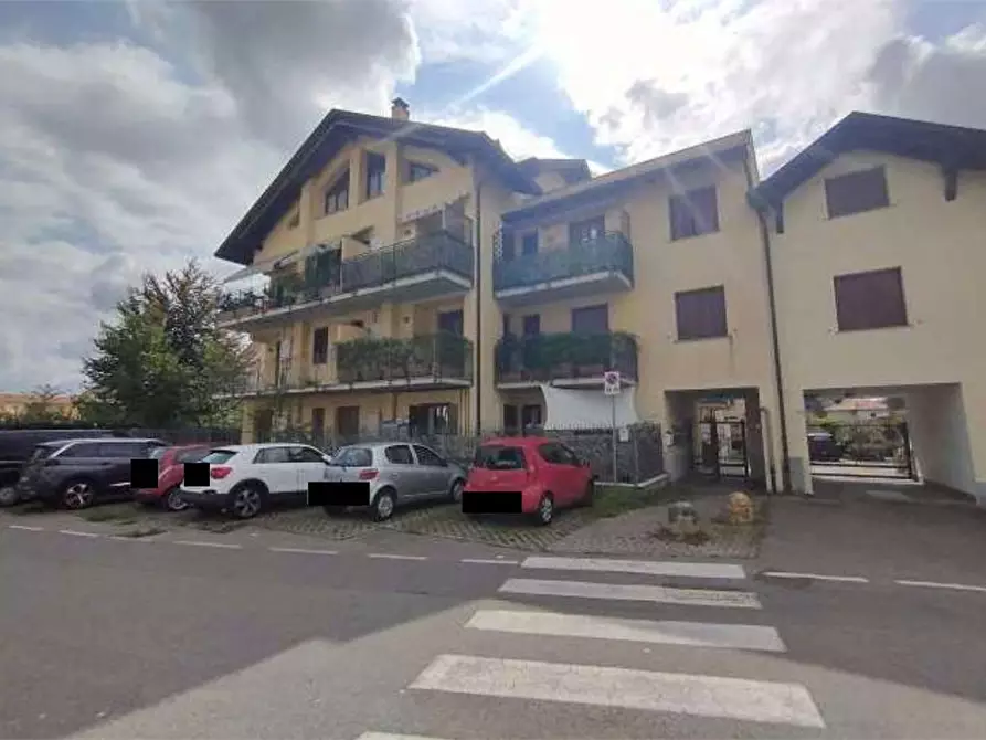 Immagine 1 di Appartamento in vendita  in Via Damiano Chiesa  40 a Marnate