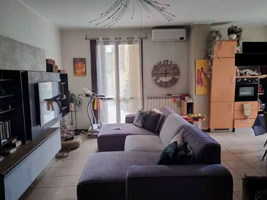 Immagine 6 di Appartamento in vendita  in Via Damiano Chiesa  40 a Marnate
