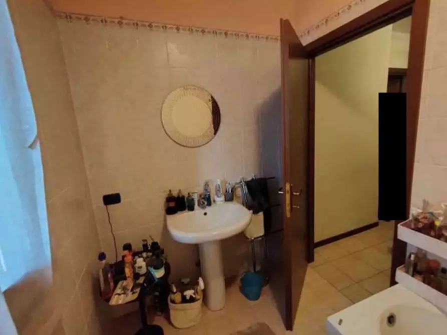Immagine 13 di Appartamento in vendita  in Via Damiano Chiesa  40 a Marnate