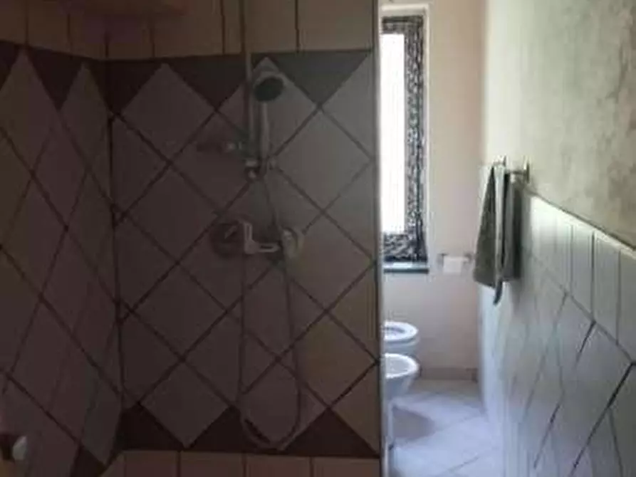 Immagine 7 di Appartamento in vendita  in Strada Armino 9 a Cocquio-Trevisago