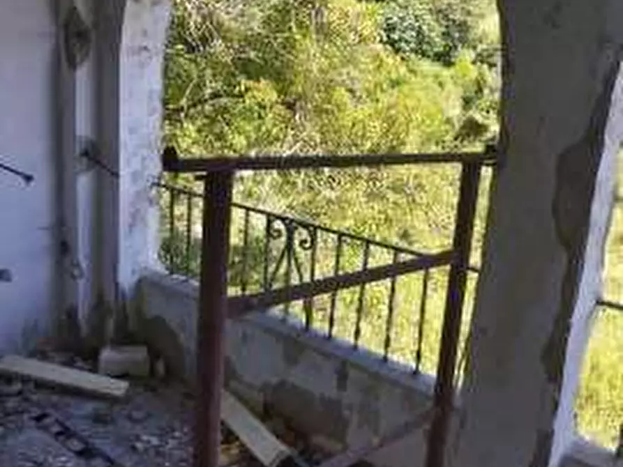 Immagine 9 di Appartamento in vendita  in Strada Armino 9 a Cocquio-Trevisago