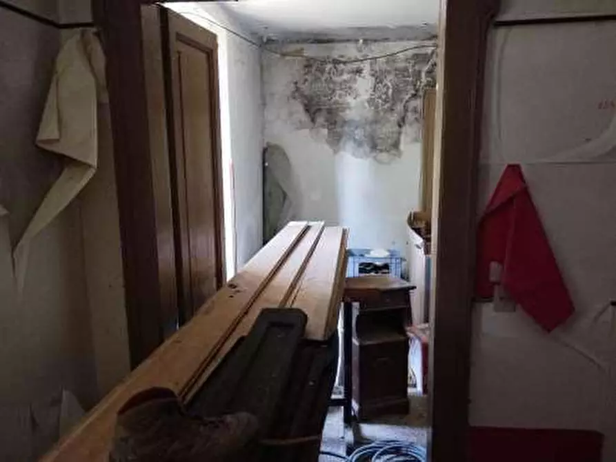 Immagine 13 di Appartamento in vendita  in Strada Armino 9 a Cocquio-Trevisago