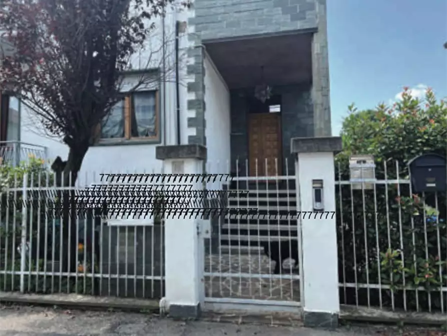Immagine 3 di Appartamento in vendita  in Via vincenzo bellini 18 a Bollate