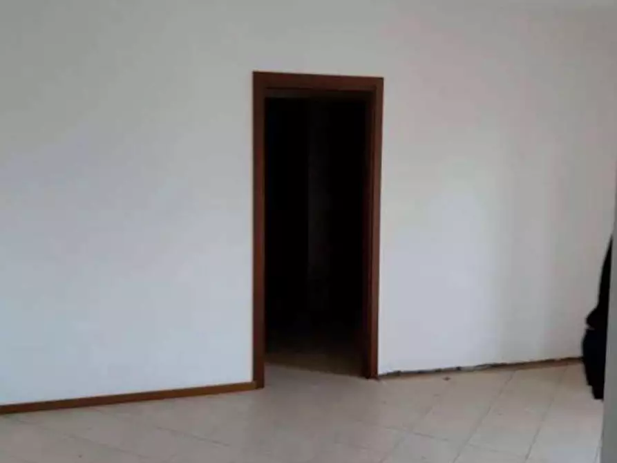 Immagine 9 di Appartamento in vendita  in Via berra c.  19/a a Venegono Inferiore