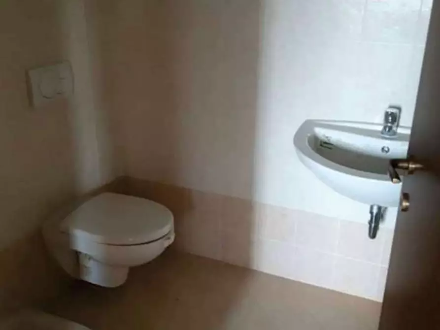 Immagine 12 di Appartamento in vendita  in Via berra c.  19/a a Venegono Inferiore