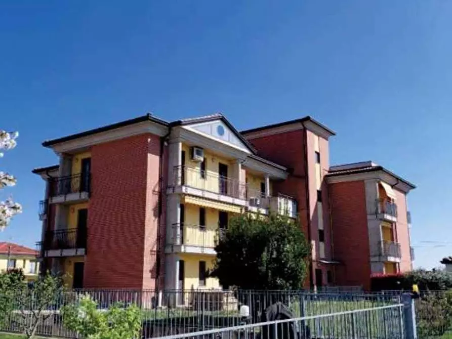 Immagine 2 di Appartamento in vendita  in Via berra  19/A a Venegono Inferiore