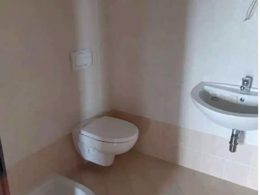 Immagine 10 di Appartamento in vendita  in Via berra  19/A a Venegono Inferiore