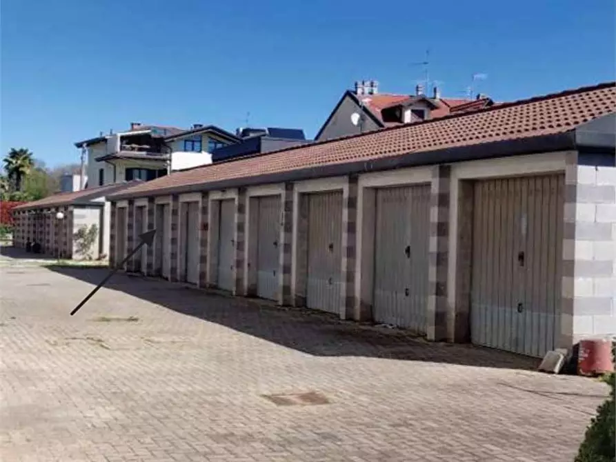 Immagine 3 di Appartamento in vendita  in Via xxv aprile  15 a Vedano Olona
