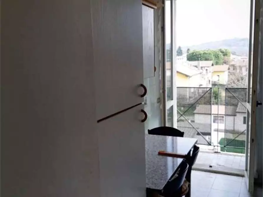 Immagine 6 di Appartamento in vendita  in Via xxv aprile  15 a Vedano Olona