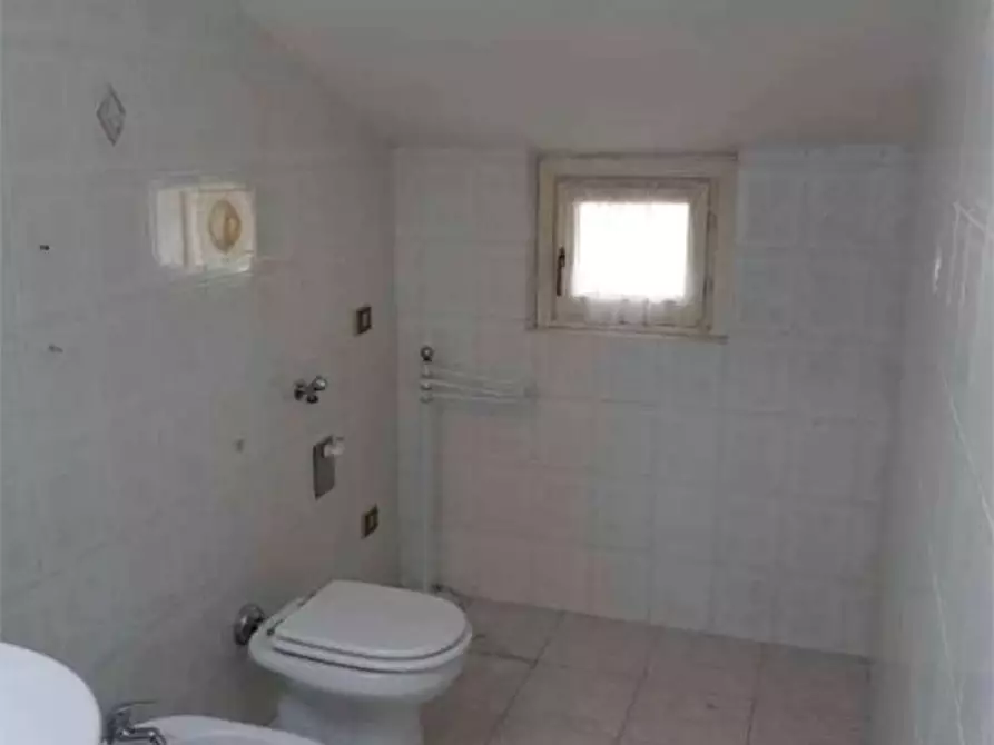Immagine 11 di Appartamento in vendita  in Via xxv aprile  15 a Vedano Olona