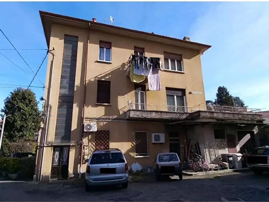 Immagine 1 di Appartamento in vendita  in Via Morazzone 34 a Gazzada Schianno